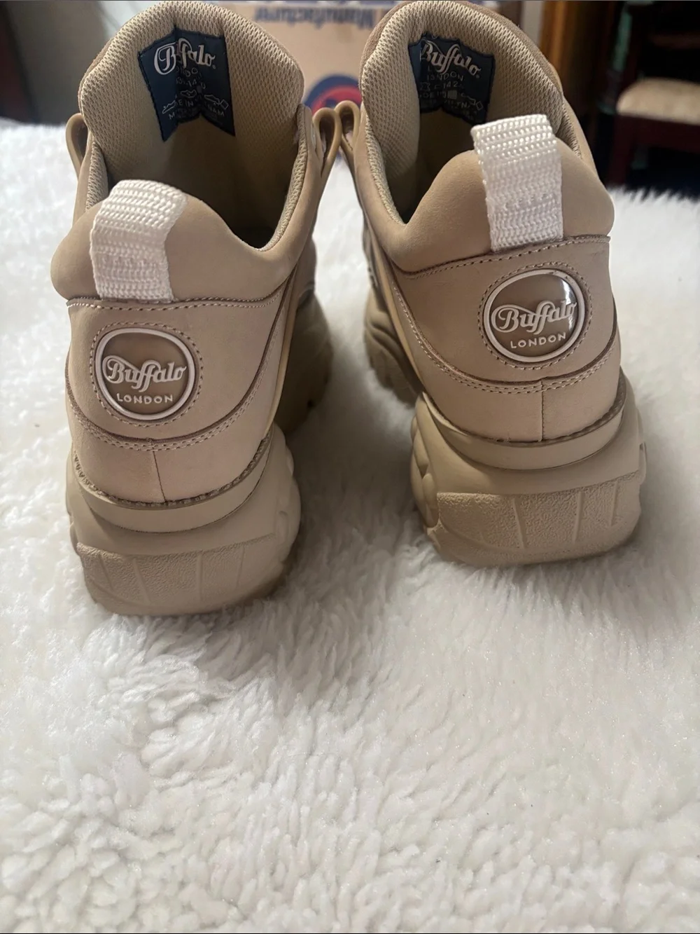 Buffalo David Bitton Women's Tan Platform Sneakers